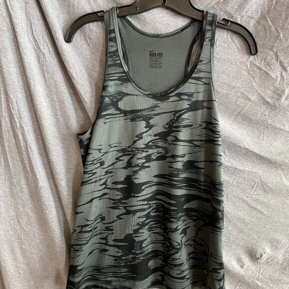 2- PACK Nike Dri-Fit Stay Cool Sport Muscle Tanks Top Size M - Picture 2 of 10
